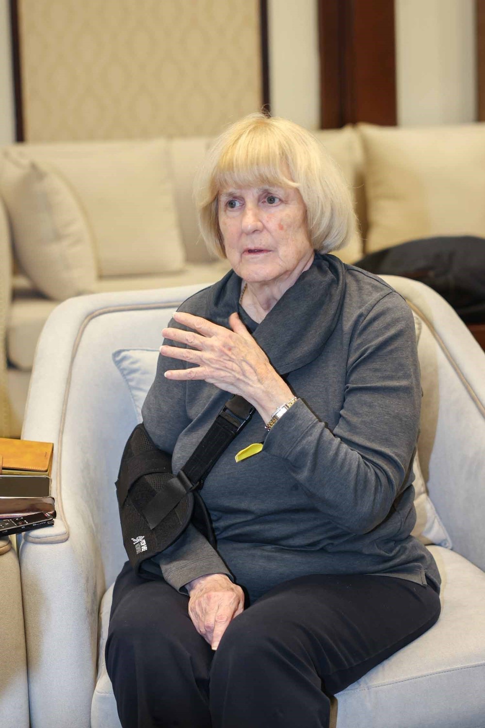 Chủ nhân Giải thưởng VinFuture 2025 đối thoại cùng học sinh, sinh viên Hà Nội - Ảnh 13.