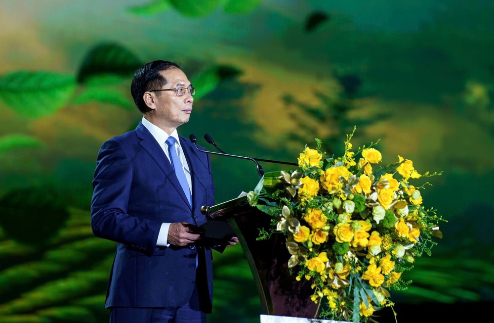 Khai mạc Lễ hội Trà quốc tế 2025 tại Lâm Đồng - Ảnh 2. Khai mạc Lễ hội Trà quốc tế 2025 tại Lâm Đồng - Ảnh 2.