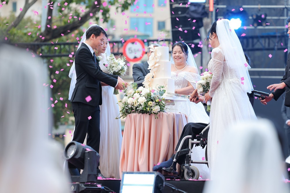 Vietnam Happy Fest 2025: Lễ cưới tập thể của 80 cặp đôi - Ảnh 4.