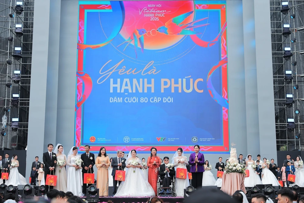 Vietnam Happy Fest 2025: Lễ cưới tập thể của 80 cặp đôi - Ảnh 5.