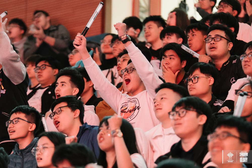 AIC 2025: Lội ngược dòng cảm xúc trước đại diện RPL, Flash Wolves tiến vào chung kết tổng - Ảnh 1. AIC 2025: Lội ngược dòng cảm xúc trước đại diện RPL, Flash Wolves tiến vào chung kết tổng - Ảnh 1.