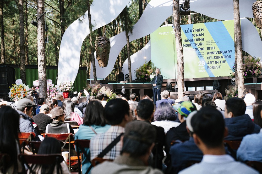 Họa sĩ Vũ Hồng Nguyên: "Nghĩ đến 40 năm sau trong việc giáo dục nghệ thuật" - Ảnh 7. Họa sĩ Vũ Hồng Nguyên: "Nghĩ đến 40 năm sau trong việc giáo dục nghệ thuật" - Ảnh 7.