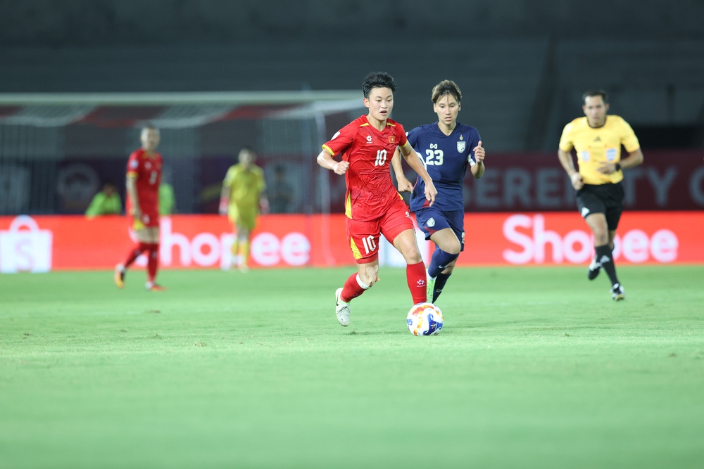 Bóng đá nữ - Lượt trận thứ 2 bảng B, Việt Nam – Philippines (18h30 ngày 8/12): Cuộc đối đầu duyên nợ - Ảnh 1. Bóng đá nữ - Lượt trận thứ 2 bảng B, Việt Nam – Philippines (18h30 ngày 8/12): Cuộc đối đầu duyên nợ - Ảnh 1.