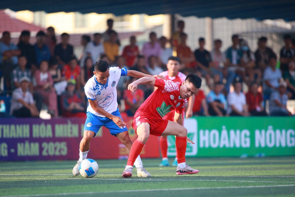 Khai mạc giải bóng đá gắn kết cộng đồng xứ Thanh - Ảnh 2. Khai mạc giải bóng đá gắn kết cộng đồng xứ Thanh - Ảnh 2.