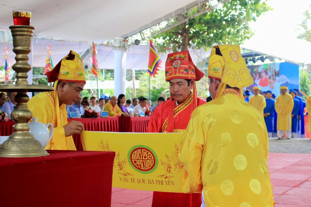 Điểm hẹn văn hóa tâm linh đặc sắc tại Côn Đảo - Ảnh 3. Điểm hẹn văn hóa tâm linh đặc sắc tại Côn Đảo - Ảnh 3.