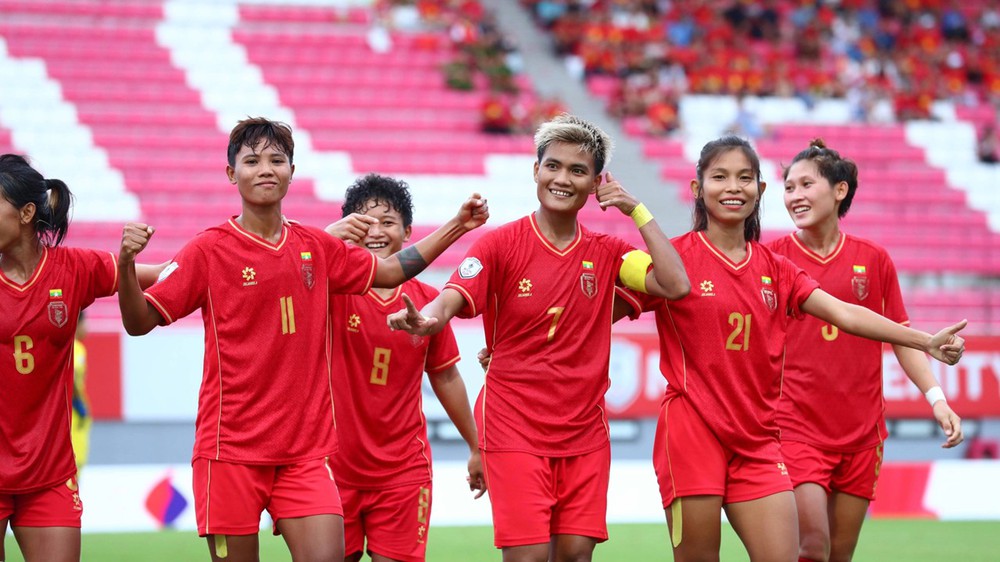 TRỰC TIẾP bóng đá nữ Việt Nam vs Philippines: Thanh Nhã, Bích Thùy đá chính - Ảnh 2. TRỰC TIẾP bóng đá nữ Việt Nam vs Philippines: Thanh Nhã, Bích Thùy đá chính - Ảnh 2.