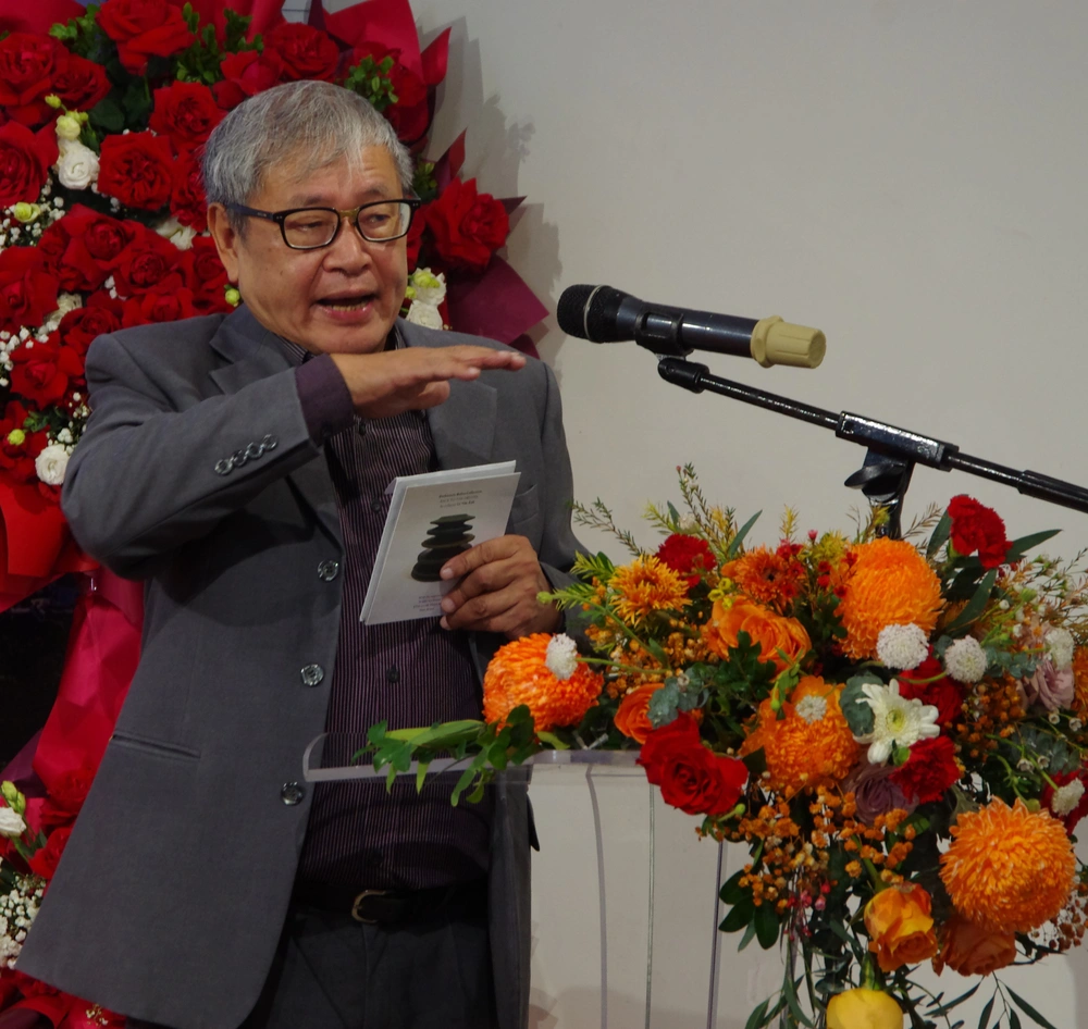 &quot;Trở về nguồn cội&quot; với 2.000 đồ đá thời tiền sử - Ảnh 4.