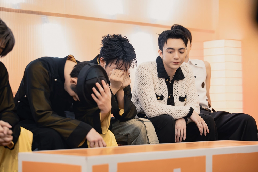 “Tân binh toàn năng” tập 10: SOOBIN ngỡ ngàng khi 2 học trò phải dừng chânn - Ảnh 3. “Tân binh toàn năng” tập 10: SOOBIN ngỡ ngàng khi 2 học trò phải dừng chânn - Ảnh 3.