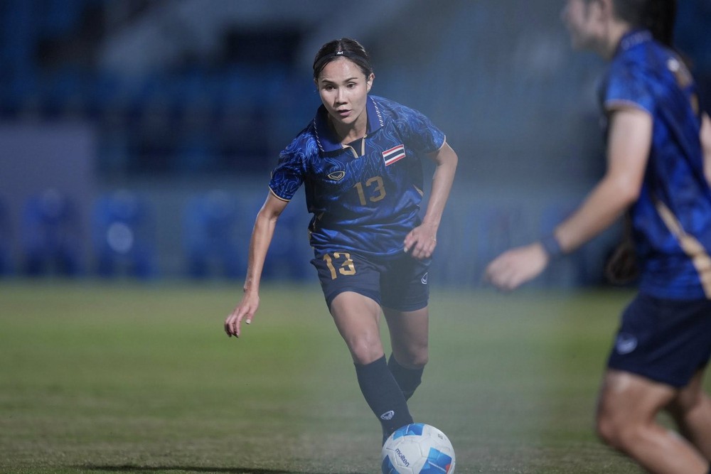 Trụ cột tuyển nữ Thái Lan ngỡ ngàng khi biết mình đã dự SEA Games… tới 9 lần - Ảnh 2. Trụ cột tuyển nữ Thái Lan ngỡ ngàng khi biết mình đã dự SEA Games… tới 9 lần - Ảnh 2.