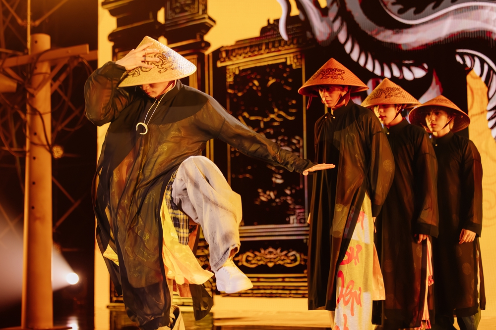 “Tân binh toàn năng” tập 10: SOOBIN ngỡ ngàng khi 2 học trò phải dừng chânn - Ảnh 1. “Tân binh toàn năng” tập 10: SOOBIN ngỡ ngàng khi 2 học trò phải dừng chânn - Ảnh 1.