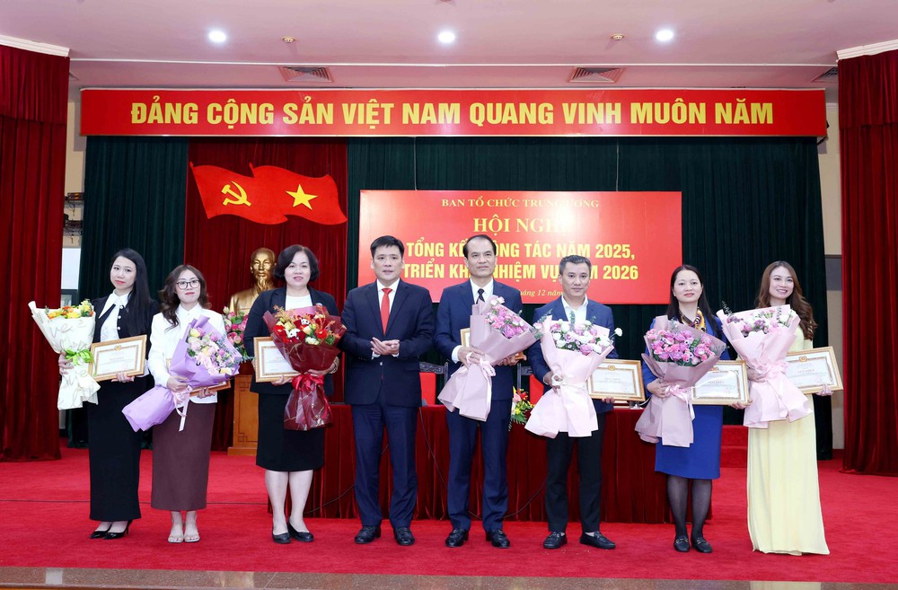 Hội nghị tổng kết công tác năm 2025 Ban Tổ chức Trung ương - Ảnh 11.