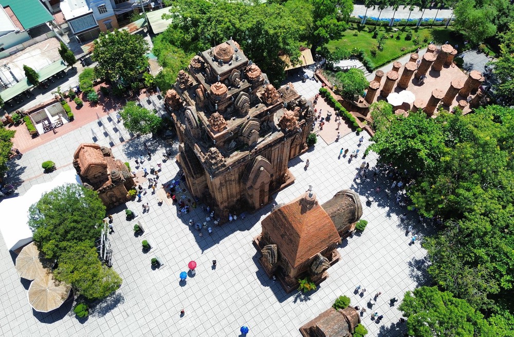 Đưa di sản văn hóa Chăm trở thành sản phẩm du lịch đặc trưng - Ảnh 4.