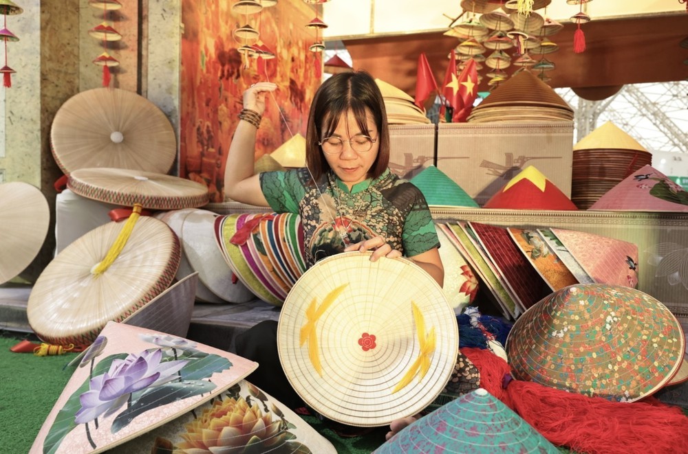 Nghị quyết 68-NQ/TW: Liên kết doanh nghiệp nhỏ và vừa với các doanh nghiệp lớn Thủ đô - Ảnh 2. Nghị quyết 68-NQ/TW: Liên kết doanh nghiệp nhỏ và vừa với các doanh nghiệp lớn Thủ đô - Ảnh 2.