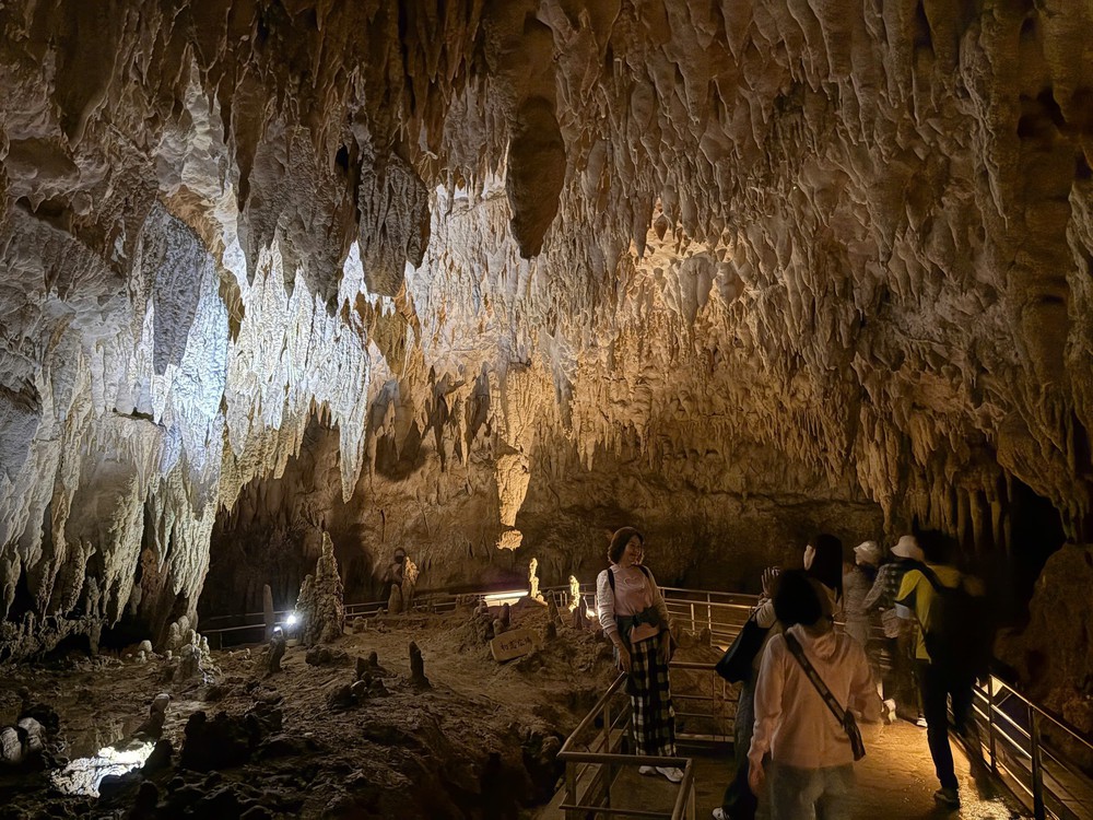 Động Gyokusendo - Kỳ quan thạch nhũ tráng lệ ở Okinawa (Nhật Bản) - Ảnh 10. Động Gyokusendo - Kỳ quan thạch nhũ tráng lệ ở Okinawa (Nhật Bản) - Ảnh 10.