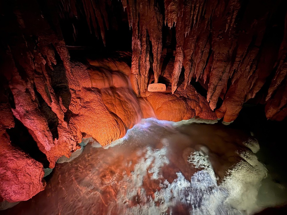 Động Gyokusendo - Kỳ quan thạch nhũ tráng lệ ở Okinawa (Nhật Bản) - Ảnh 2. Động Gyokusendo - Kỳ quan thạch nhũ tráng lệ ở Okinawa (Nhật Bản) - Ảnh 2.