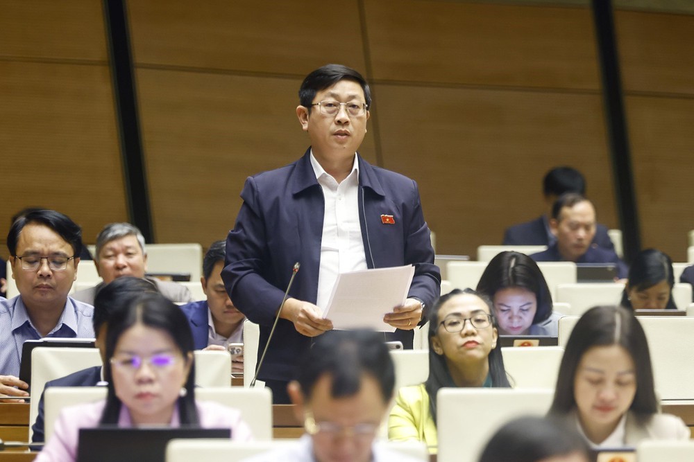 Kỳ họp thứ 10 Quốc hội khóa XV: Hoàn thiện thể chế, tháo gỡ điểm nghẽn, mở rộng không gian phát triển quốc gia - Ảnh 2. Kỳ họp thứ 10 Quốc hội khóa XV: Hoàn thiện thể chế, tháo gỡ điểm nghẽn, mở rộng không gian phát triển quốc gia - Ảnh 2.