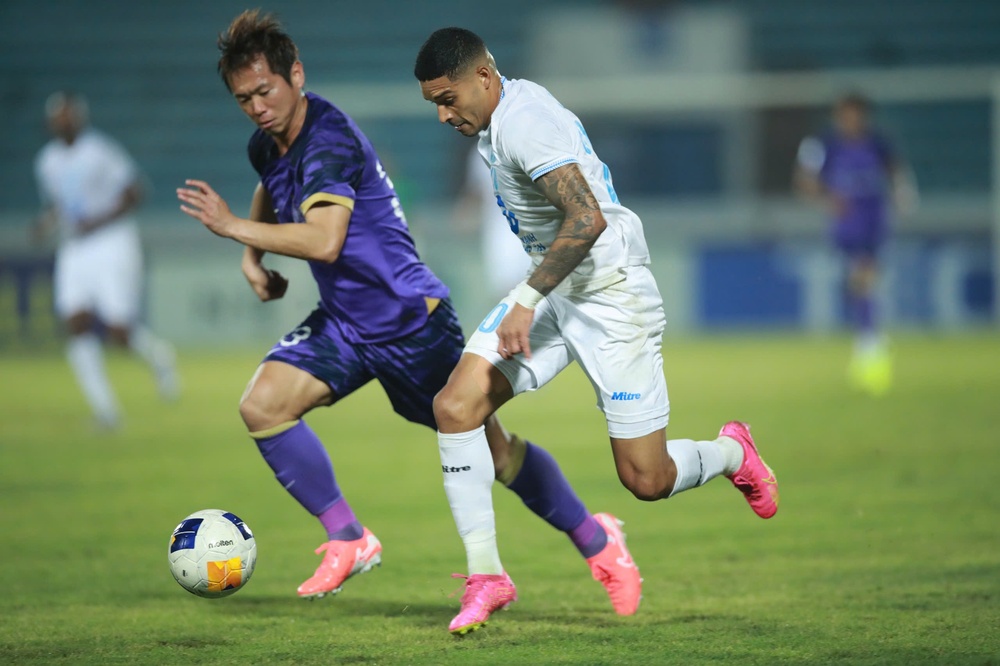 Lượt đi vòng 1/8 AFC Champions League Two 2024/25, Nam Định 0-3 Sanfrecce Hiroshima: Đẳng cấp chênh lệch - Ảnh 1.