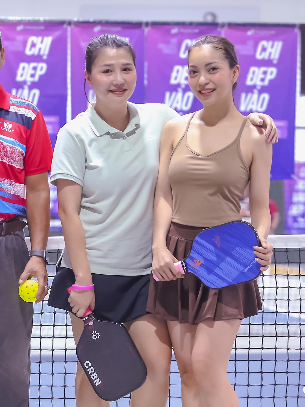 Nàng thơ của 'mối tình năm 17 tuổi' hot nhất làng bóng đá Việt Nam tái xuất trên sân pickleball, nhan sắc gây chú ý - Ảnh 4.