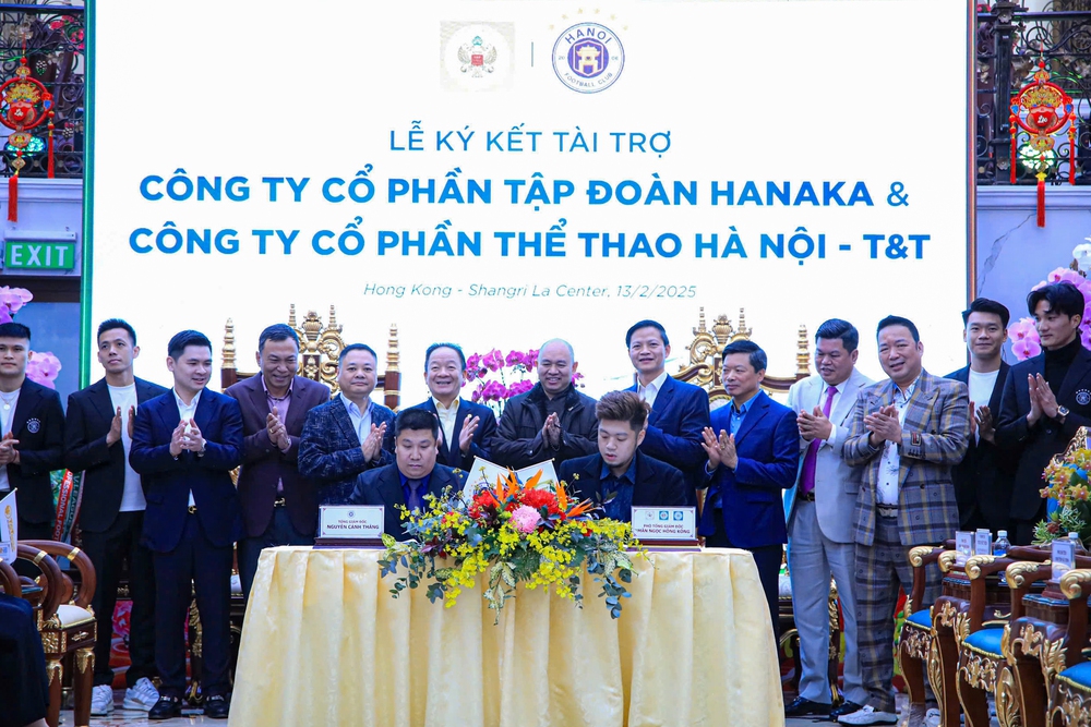 Tin nóng bóng đá Việt hôm nay 14/2: Ban tổ chức V-League ra thông báo khẩn về mặt sân; Thêm một trụ cột CLB Nam Định phải phẫu thuật - Ảnh 3.