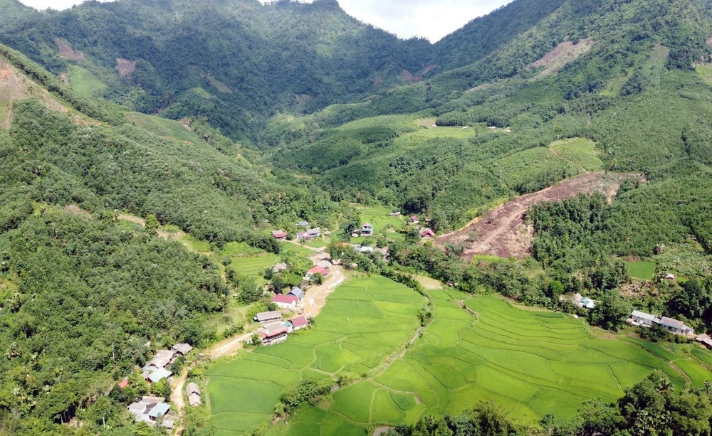 Phát triển tiềm năng du lịch tâm linh dịp đầu Xuân - Ảnh 2.