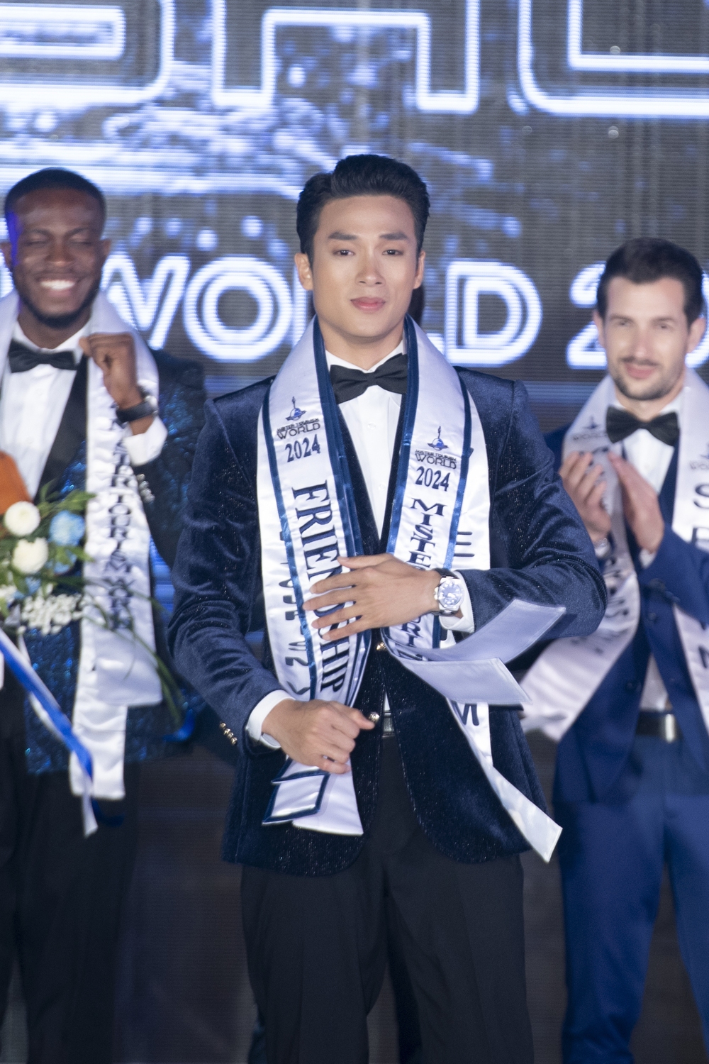 Hưng Nguyễn đăng quang Mister Tourism World 2025 - Ảnh 4.