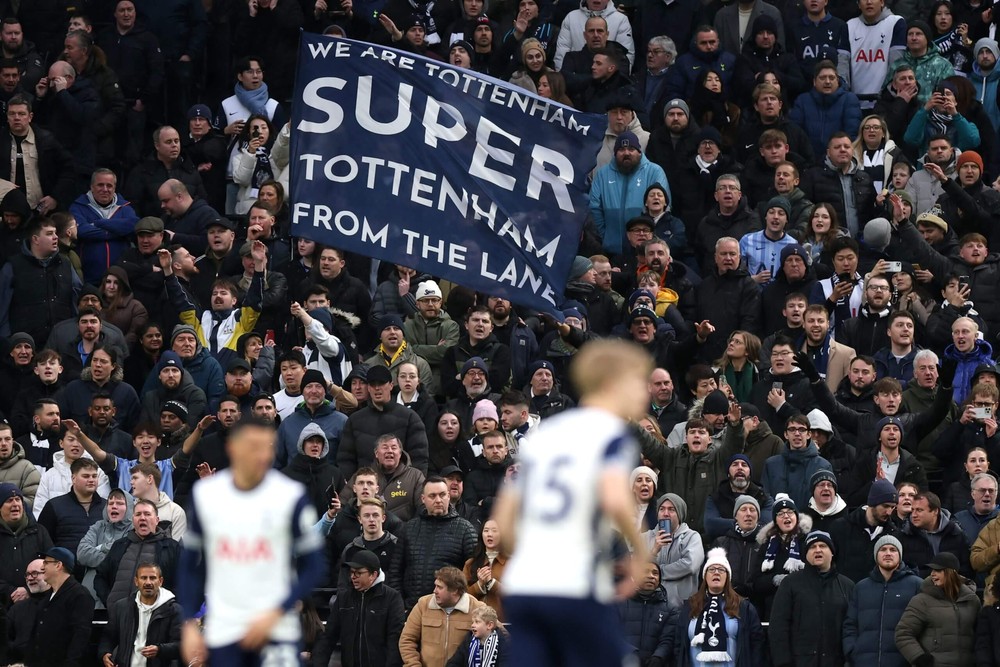 Cafe đầu tuần: Khi Tottenham muốn được gọi là Spurs - Ảnh 1.