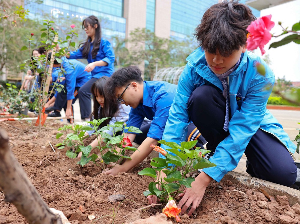 Trang trọng, ý nghĩa buổi sinh hoạt “Dưới lá cờ vẻ vang của Đảng” - Ảnh 5.