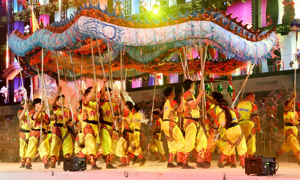 Việt Nam gây ấn tượng sâu sắc tại lễ hội văn hóa Chingay Parade 2025 của Singapore - Ảnh 4.