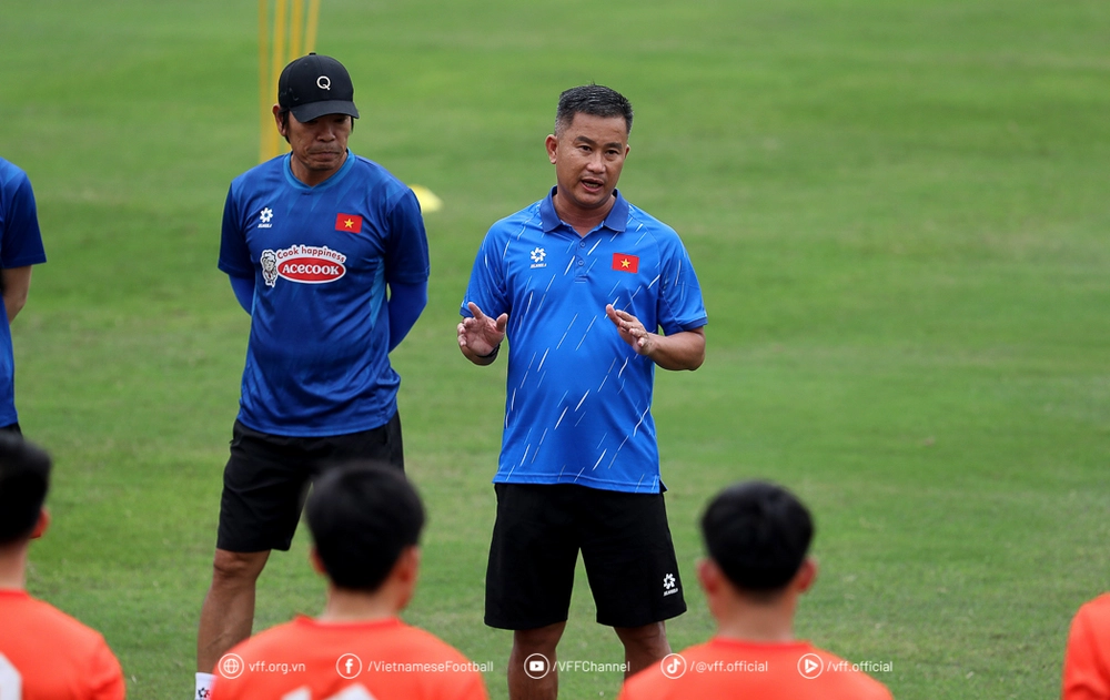 HLV Đinh Hồng Vinh: ‘U22 Việt Nam phấn đấu giành huy chương vàng SEA Games’ - Ảnh 1.