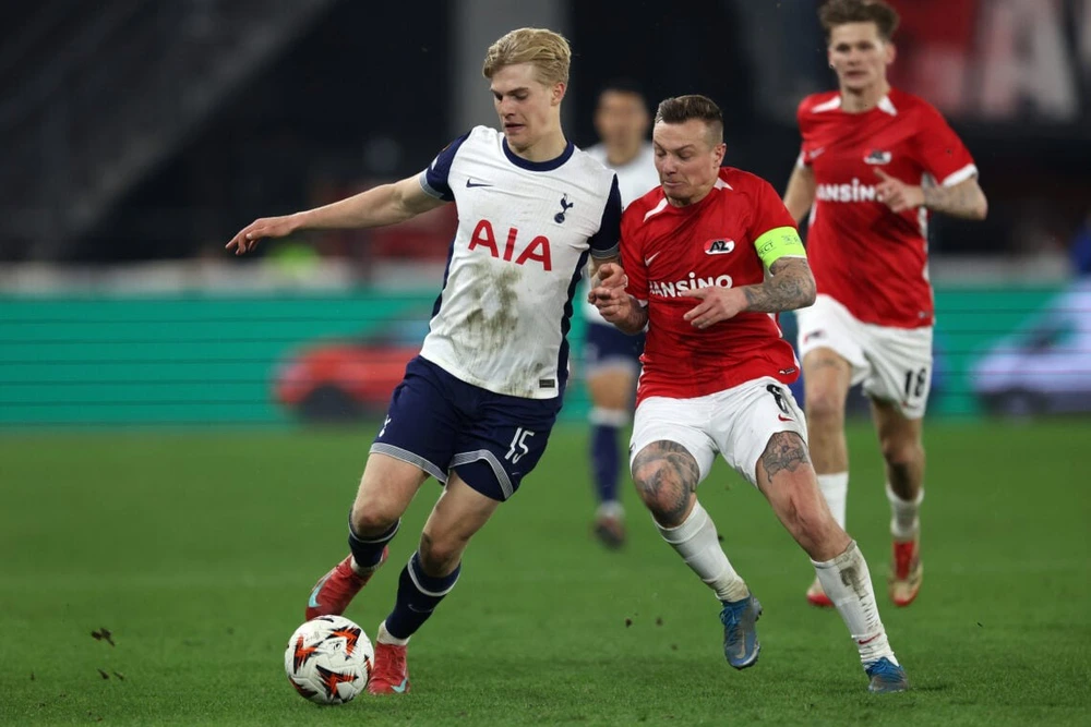 Lượt về vòng 1/8 Europa League, 03h00 ngày 14/3, sân Tottenham Hotspur, Tottenham - AZ Alkmaar (lượt đi 0-1): Run rẩy ngay trên sân nhà - Ảnh 1.