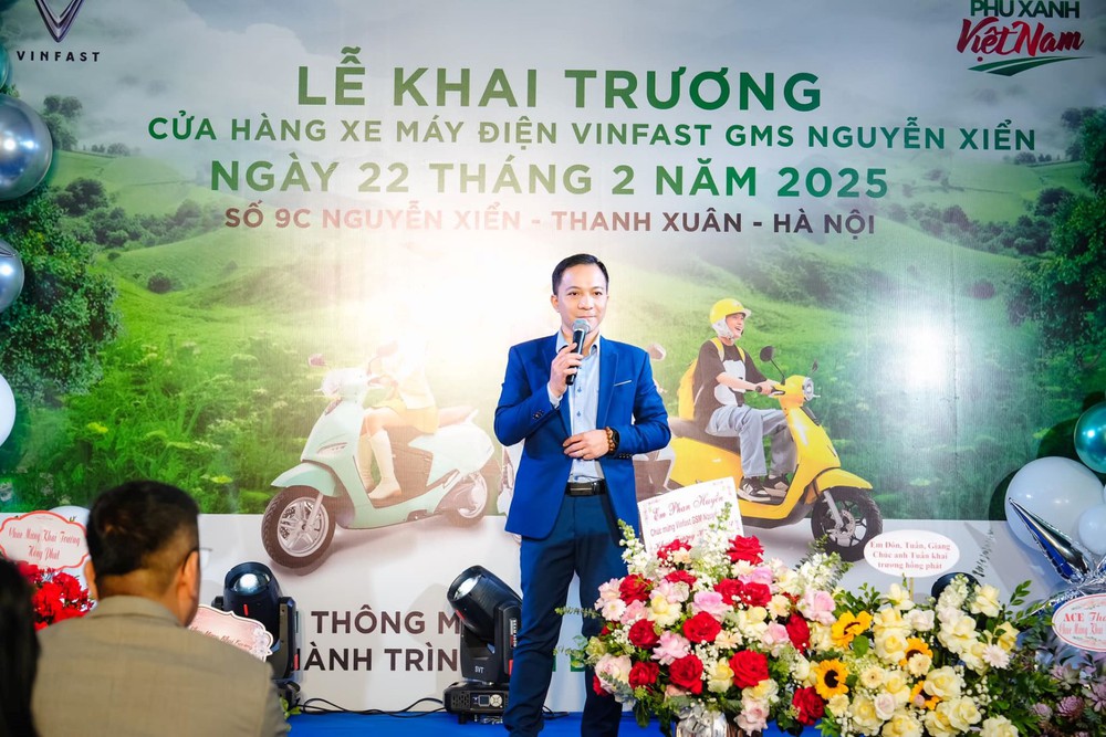 Chủ chuỗi đại lý xe máy điện VinFast: Mở cùng lúc 3 cửa hàng, muốn có thêm 2-3 cơ sở ngay trong năm 2025 - Ảnh 1.