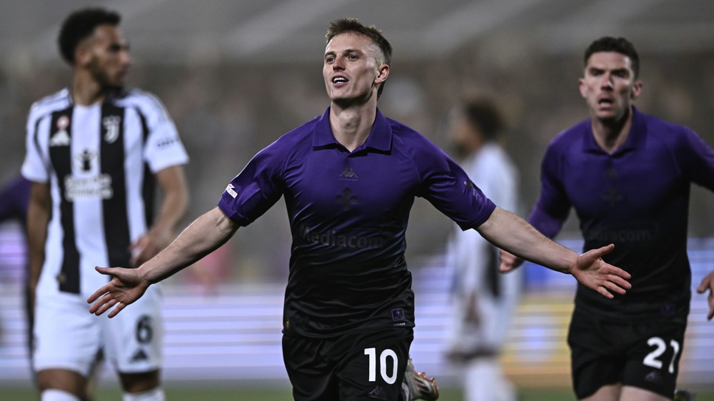 Kết quả Serie A hôm nay: Juventus thảm bại trước Fiorentina, Inter thắng trận đấu có 3 thẻ đỏ - Ảnh 1.