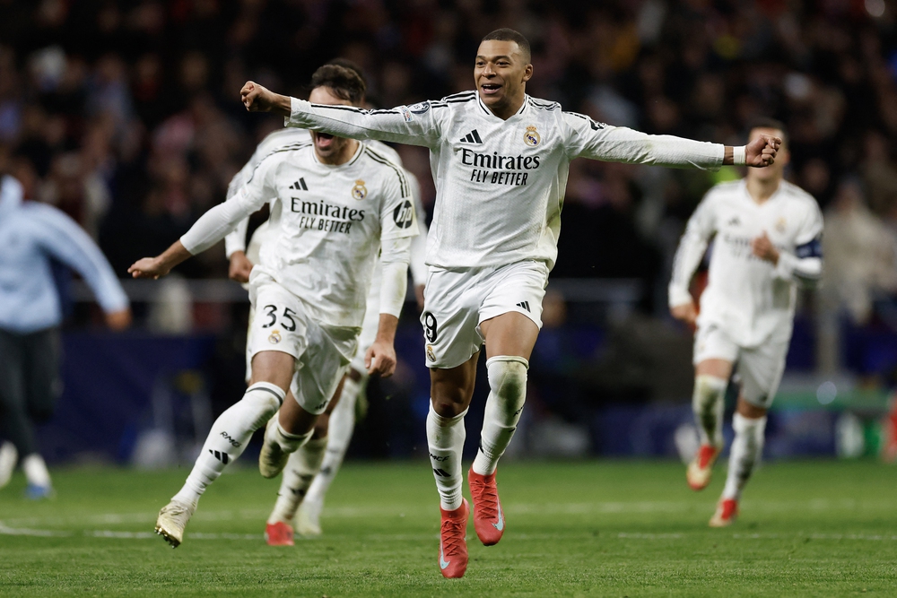 Real Madrid: Bản anh hùng ca ở Ceramica - Ảnh 1.