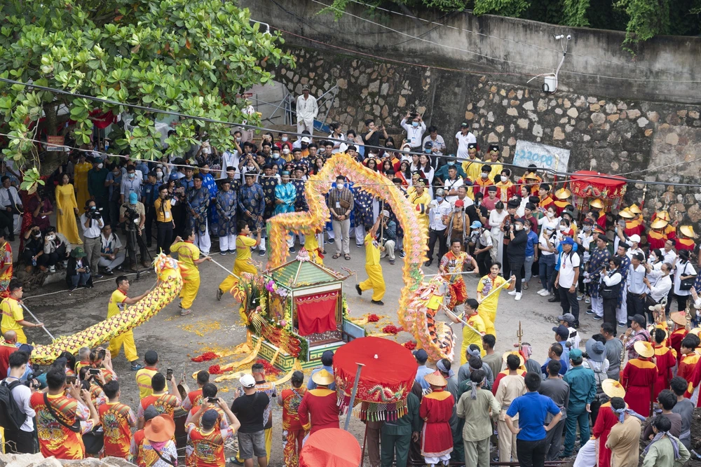 UNESCO công nhận Lễ hội Vía Bà Chúa Xứ núi Sam là Di sản Văn hóa phi vật thể đại diện của nhân loại - Ảnh 5.