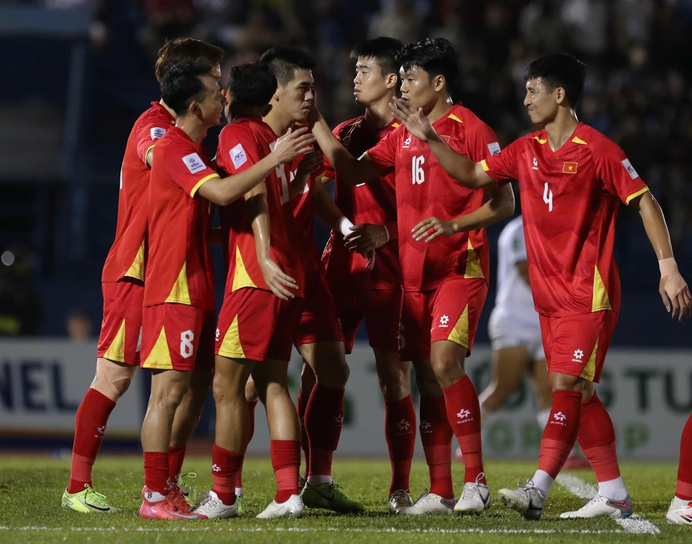 TRỰC TIẾP bóng đá Việt Nam vs Lào (4-0): Hai Long lập công - Ảnh 5.