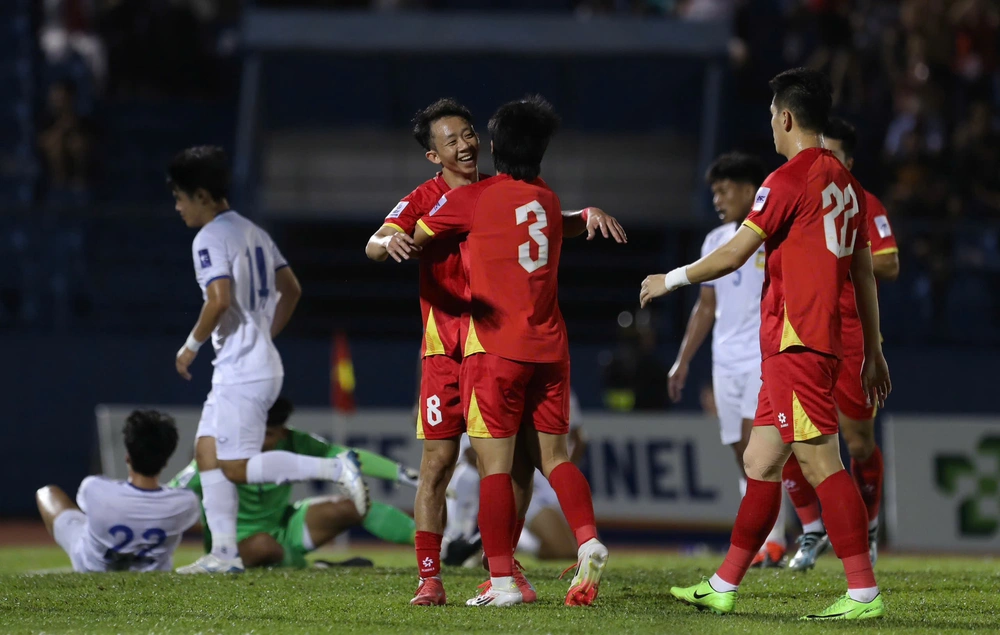 TRỰC TIẾP bóng đá Việt Nam vs Lào (4-0): Hai Long lập công - Ảnh 8.