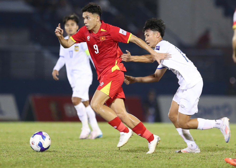 Thay Quang Hải, Minh Khoa có cơ hội tỏa sáng trên tuyển Việt Nam - Ảnh 1.