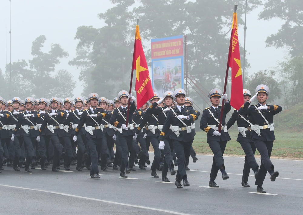 Thể hiện sự chính quy, sức mạnh của Quân đội sau 50 năm đất nước thống nhất - Ảnh 10.