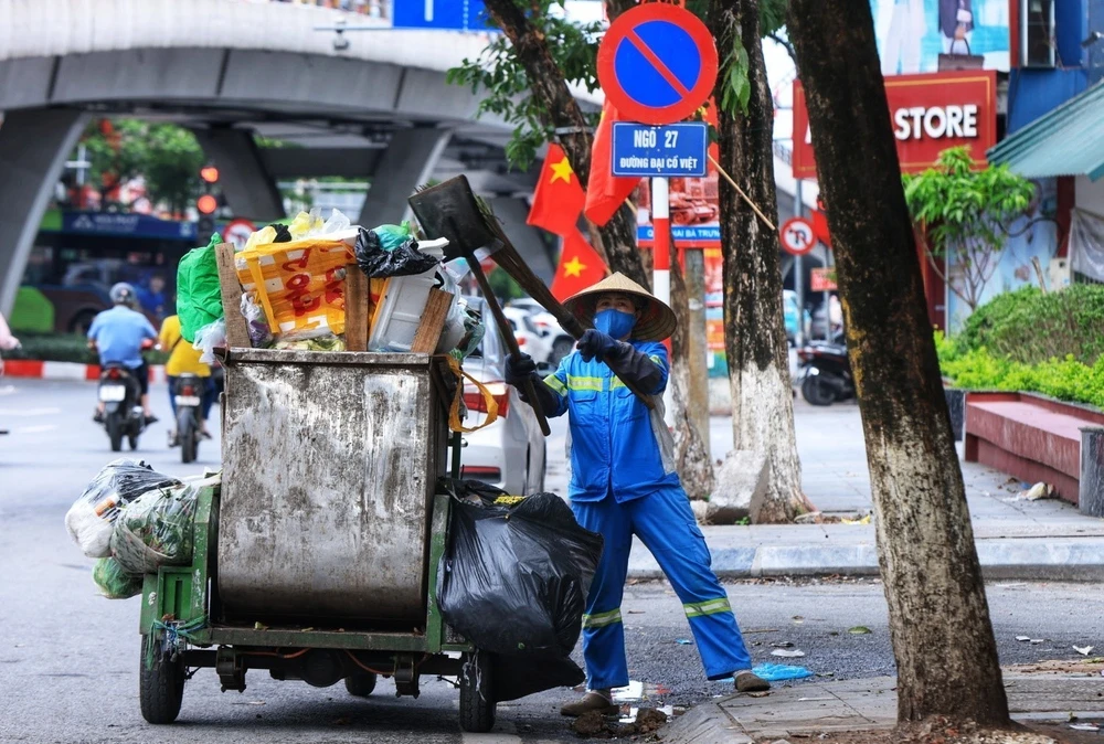 Những người làm việc không có ngày nghỉ lễ - Ảnh 2.