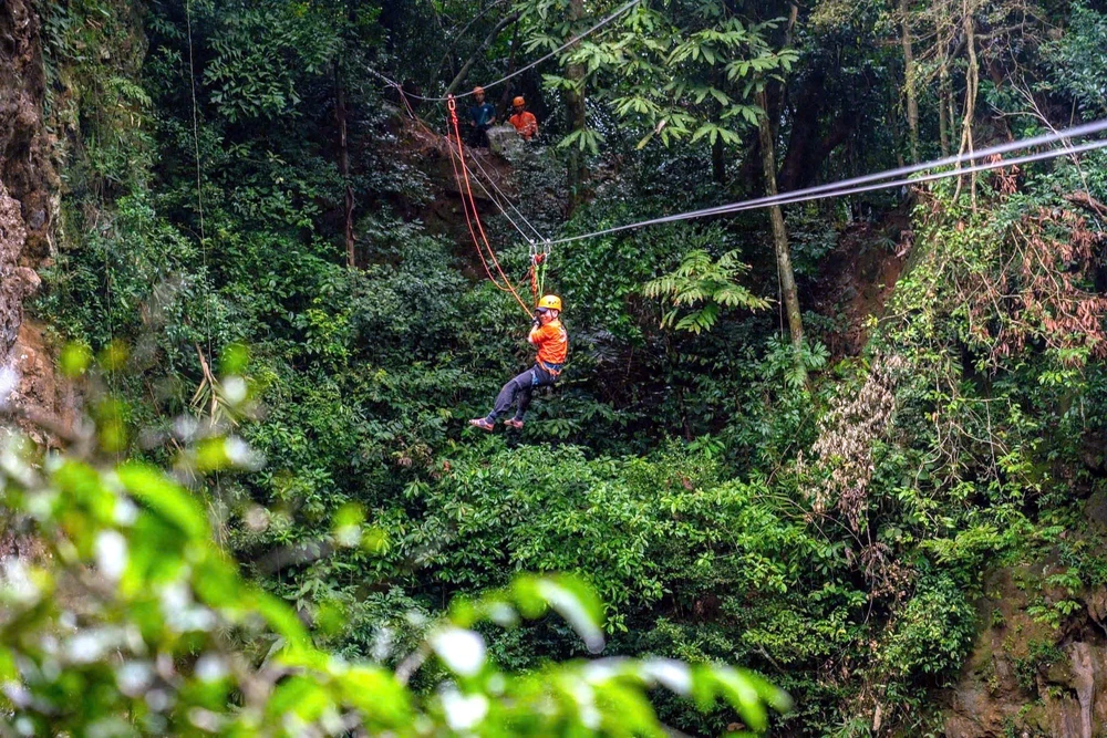 Phong Nha – Kẻ Bàng thu hút du khách dịp nghỉ lễ - Ảnh 2. Phong Nha – Kẻ Bàng thu hút du khách dịp nghỉ lễ - Ảnh 2.