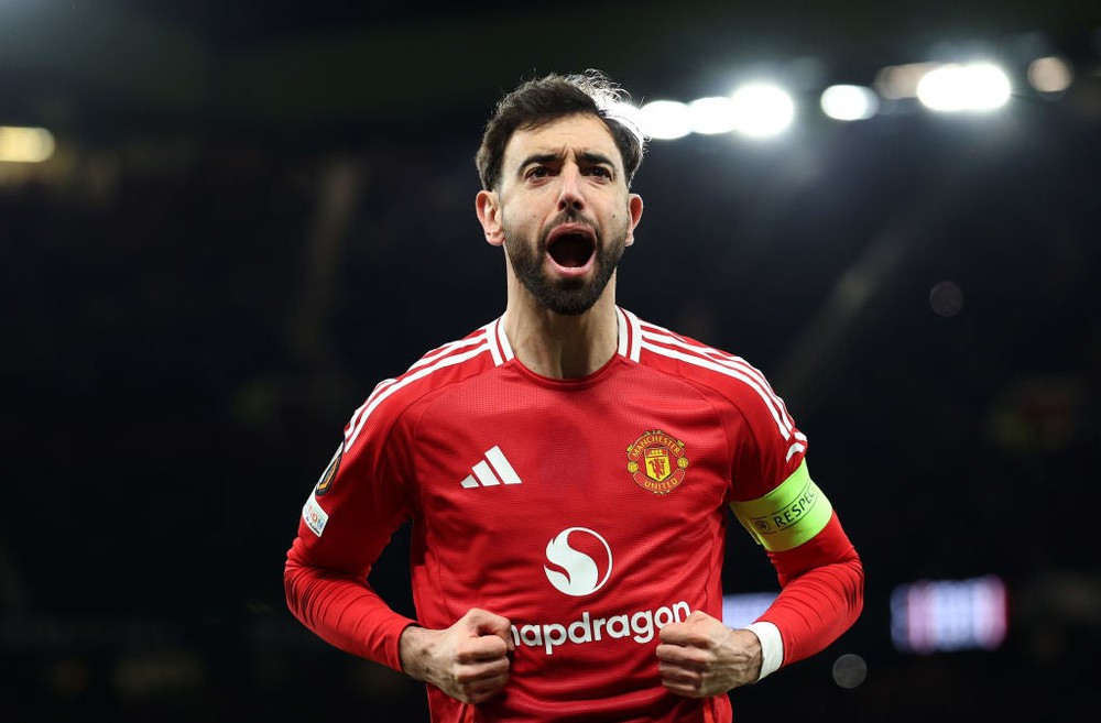 MU mang đội hình mạnh nhất sang Đông Nam Á, 4 tuyển thủ Việt Nam sẵn sàng đối mặt Bruno Fernandes - Ảnh 1.