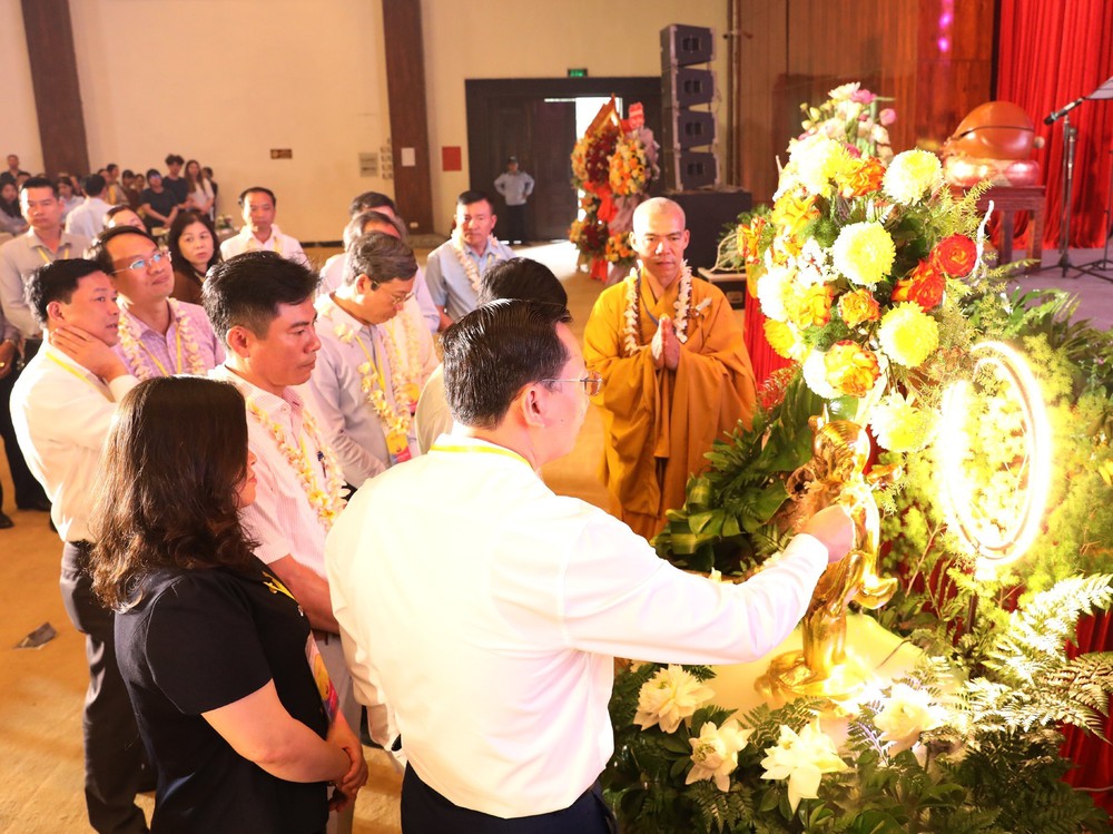 Đại lễ Phật đản tại chùa Bái Đính: Lan tỏa tuệ giác – Kết nối nhân sinh - Ảnh 2. Đại lễ Phật đản tại chùa Bái Đính: Lan tỏa tuệ giác – Kết nối nhân sinh - Ảnh 2.