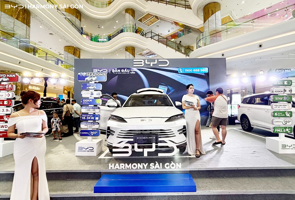 BYD Harmony Sài Gòn mang đến không gian trải nghiệm đẳng cấp các dòng xe BYD tại Thiso Mall Sala - Ảnh 1. BYD Harmony Sài Gòn mang đến không gian trải nghiệm đẳng cấp các dòng xe BYD tại Thiso Mall Sala - Ảnh 1.