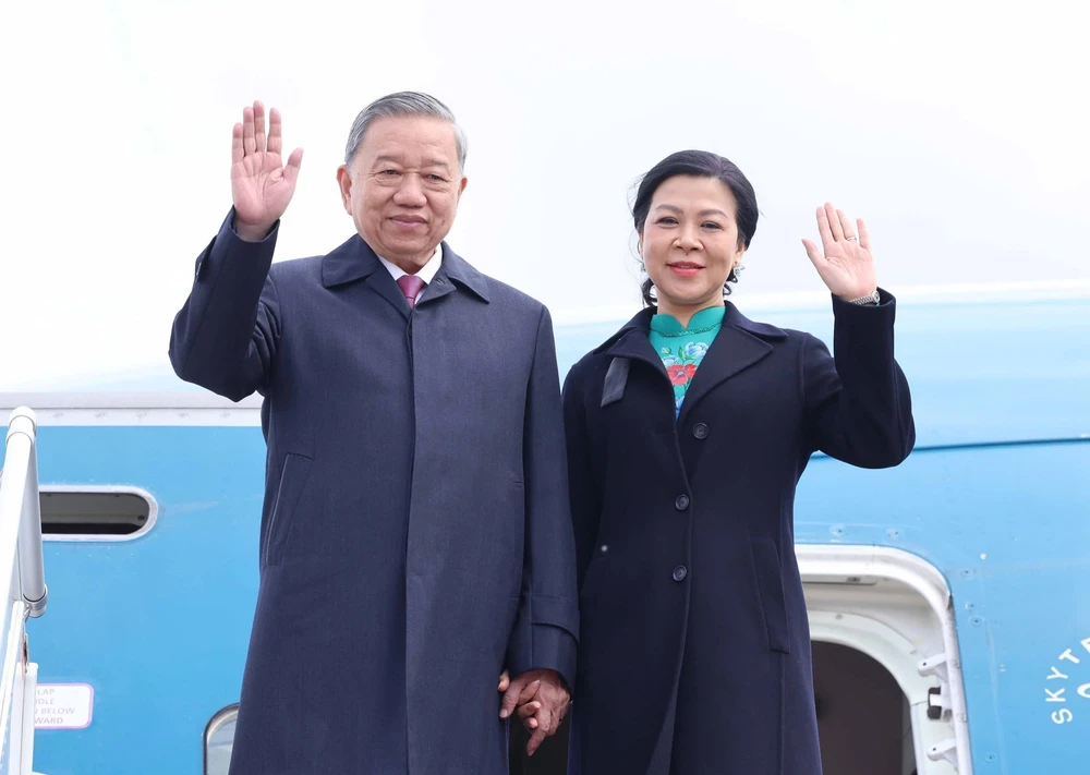 Tổng Bí thư Tô Lâm đến Minsk, bắt đầu thăm cấp Nhà nước tới Belarus - Ảnh 1. Tổng Bí thư Tô Lâm đến Minsk, bắt đầu thăm cấp Nhà nước tới Belarus - Ảnh 1.