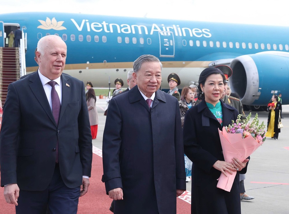 Tổng Bí thư Tô Lâm đến Minsk, bắt đầu thăm cấp Nhà nước tới Belarus - Ảnh 2. Tổng Bí thư Tô Lâm đến Minsk, bắt đầu thăm cấp Nhà nước tới Belarus - Ảnh 2.