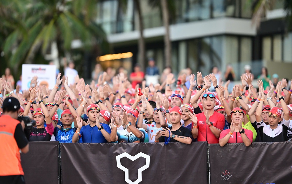 IRONMAN 70.3 Đà Nẵng 2025: Cột mốc 10 năm và những thành tích bứt phá - Ảnh 3.