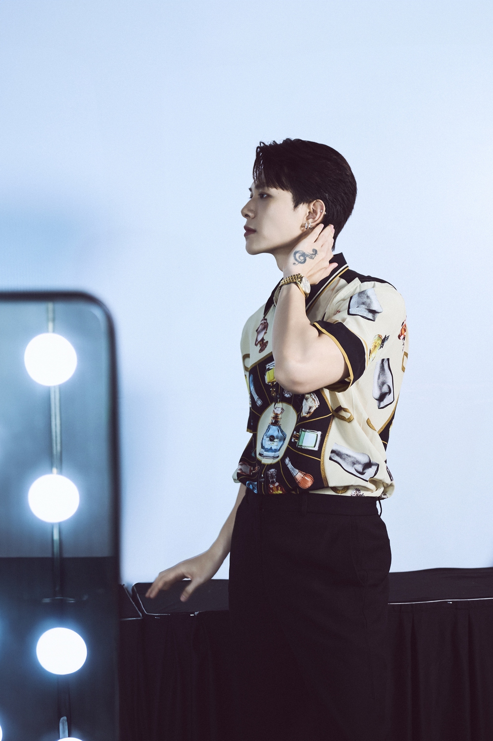 Anh Tú Atus phủ đồ hiệu trong 6 đêm concert Anh Trai “Say Hi” - Ảnh 5. Anh Tú Atus phủ đồ hiệu trong 6 đêm concert Anh Trai “Say Hi” - Ảnh 5.