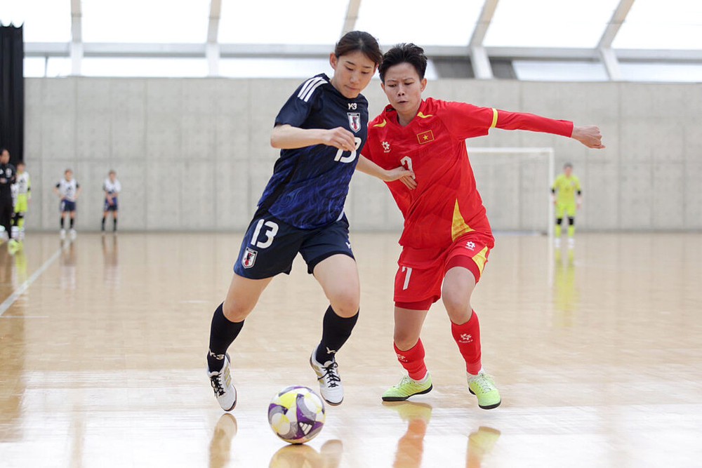 Futsal nữ Việt Nam nghe tiếng vọng lịch sử, quyết chinh phục "ngọn núi" Nhật Bản - Ảnh 2. Futsal nữ Việt Nam nghe tiếng vọng lịch sử, quyết chinh phục "ngọn núi" Nhật Bản - Ảnh 2.