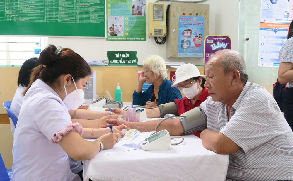 Thêm một bước tiến lớn theo hướng “dân thụ hưởng” - Ảnh 1.