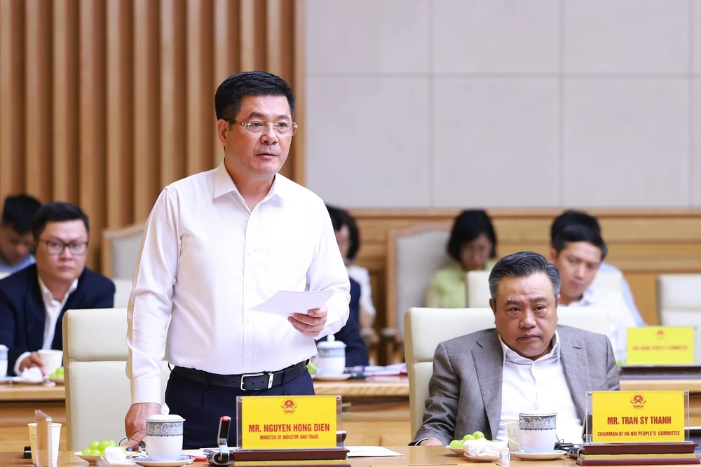 Thủ tướng Phạm Minh Chính làm việc với cộng đồng doanh nghiệp Hoa Kỳ tại Việt Nam - Ảnh 8.